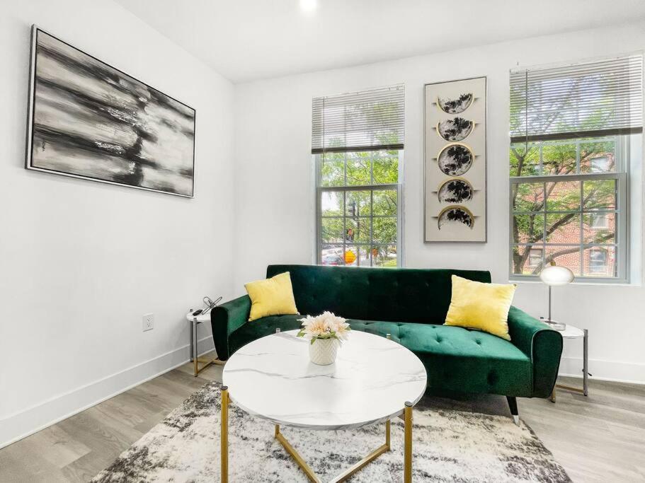 Classy Capitol Hill Apt, Steps From Dc Attraction Washington Extérieur photo